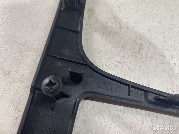 Рамка центральной консоли Ford S-Max