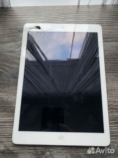 iPad Air 16GB Silver 16 GB A1474