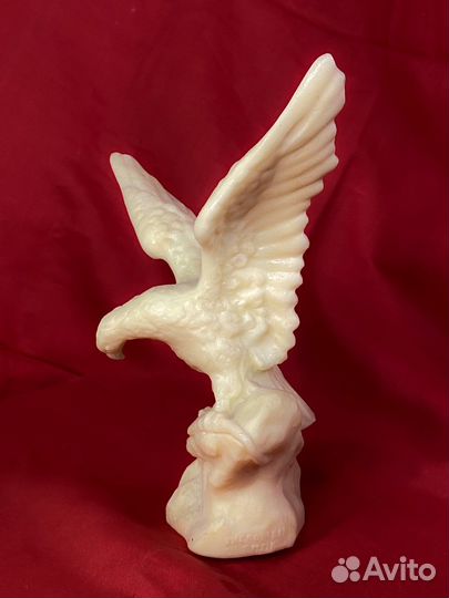 Статуэтка «Орел»