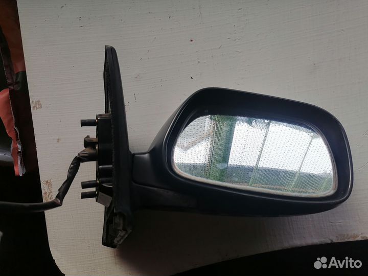 Зеркало правое Toyota corolla