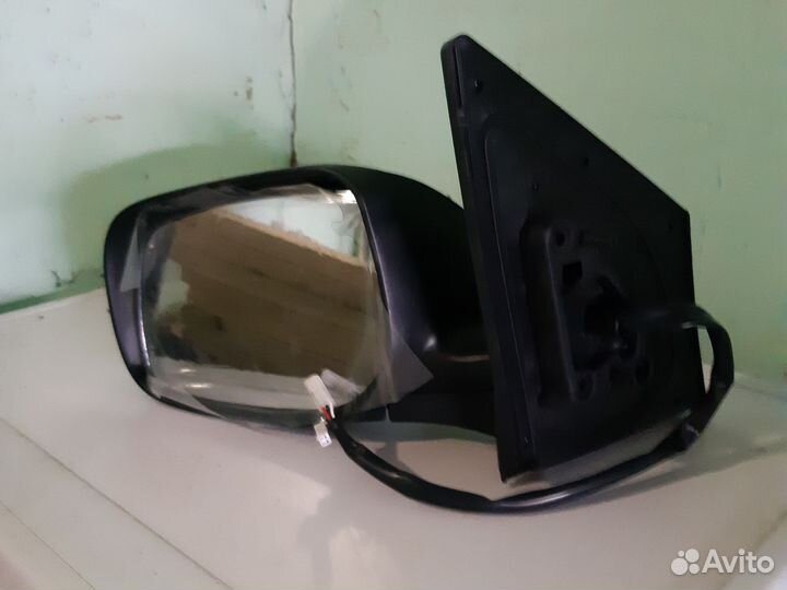 Зеркало заднего вида левое