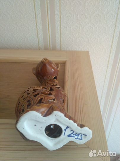 Статуэтка кошка