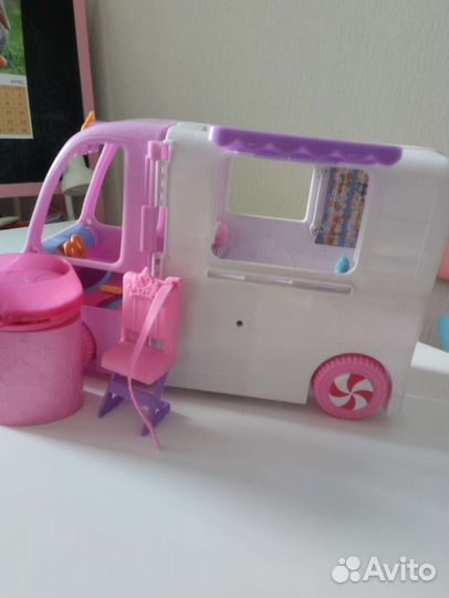 Грузовик с мороженым Disney Princess Hasbro Комфи