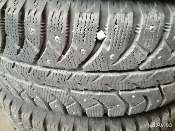 Bridgestone Ice Cruiser 7000 205/65 R16