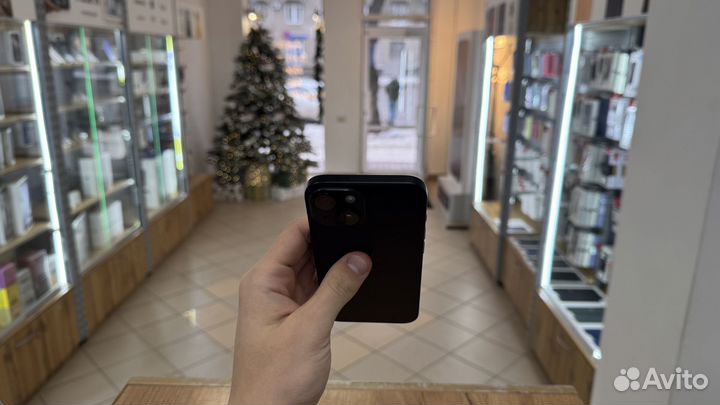 iPhone 15, 128 ГБ