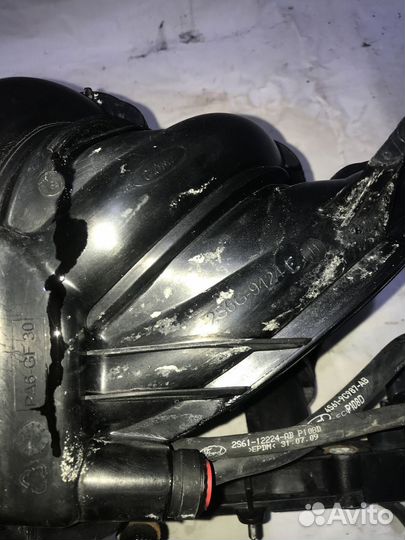 Коллектор впускной Ford Fusion