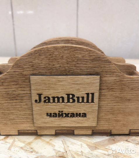 Салфетница из дерева