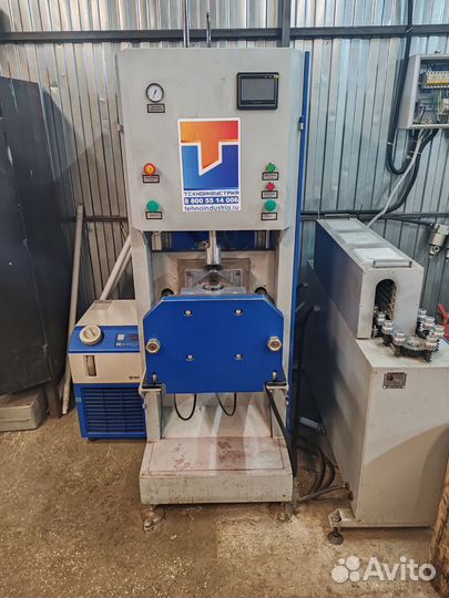 Полуавтомат выдува пэт