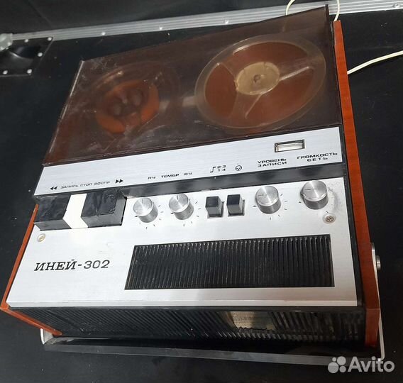 Катушечный магнитофон Иней-302
