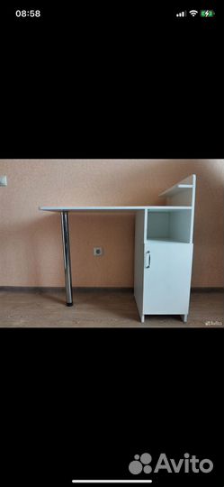 Маникюрный стол складной б/у + настольная лампа