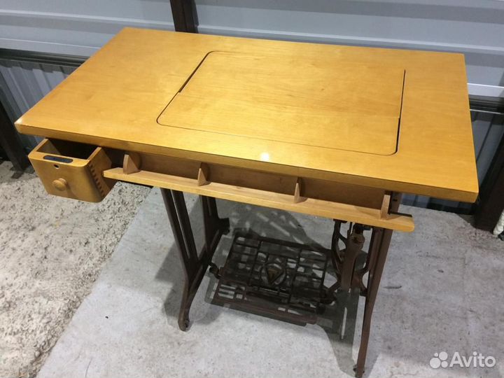 Швейная машинка