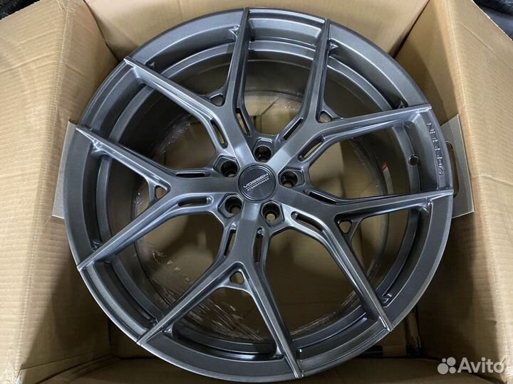 Оригинальные диски Vossen Audi Q7M Q8 R22