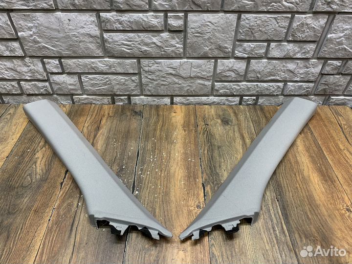 Hyundai Genesis G80 Обшивка стойки лобового стекла