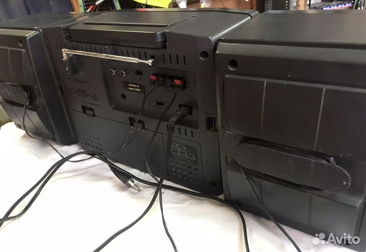 Магнитола Philips AW7730