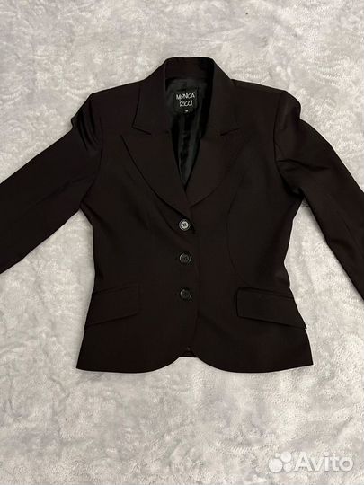 Пиджак новый 46 черный женский