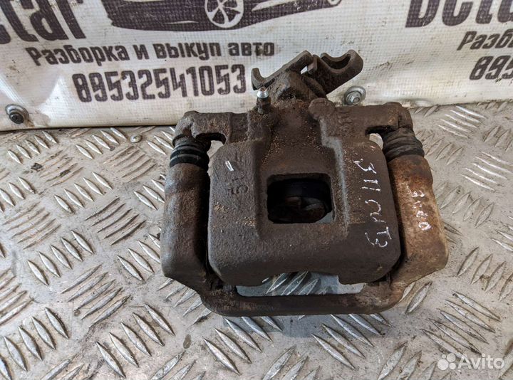 Суппорт задний правый mitsubishi outlander 3