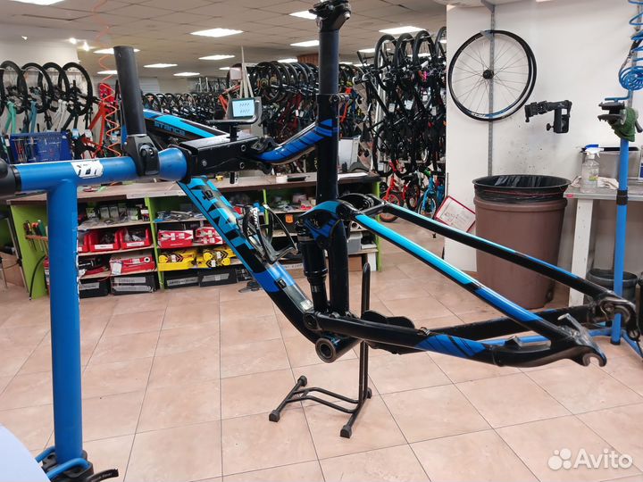 Рама велосипеда giant stance 27.5 27,5