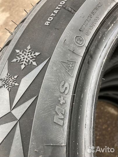 Tracmax X-Privilo S500 215/50 R17 95T