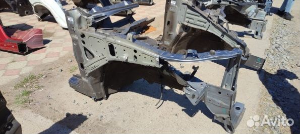 Четверть передняя правая Митсубиси Аутлендер 3 гф