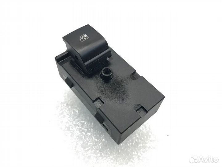 Кнопка стеклоподъемника задняя правая Chevrolet
