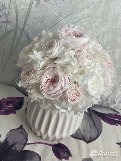 Композиция с пионами в подарок