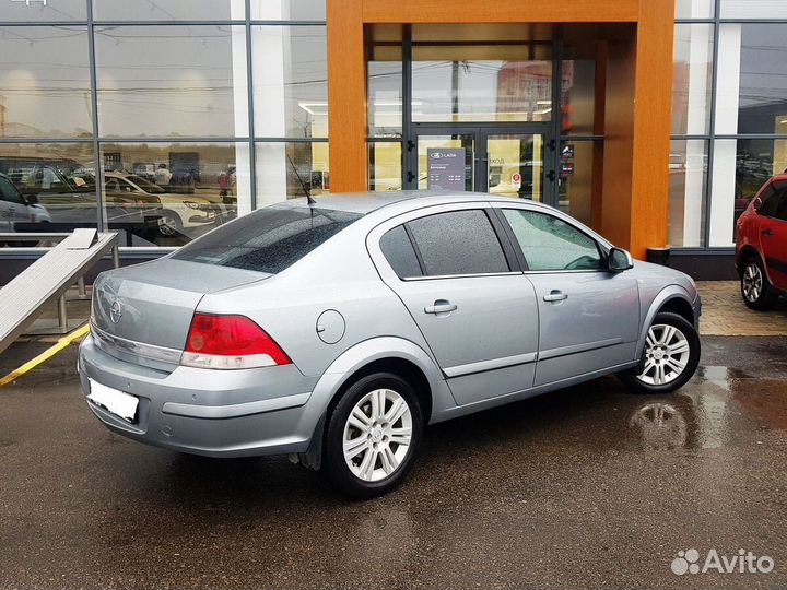 Opel Astra 1.8 МТ, 2012, 182 385 км