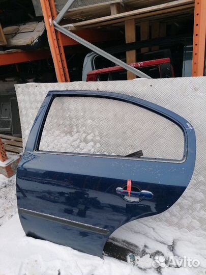 Дверь задняя левая Skoda Octavia A4 1.6 BFQ