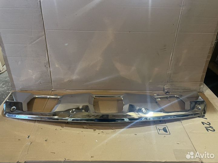 Накладка бампера на mercedes GL 164