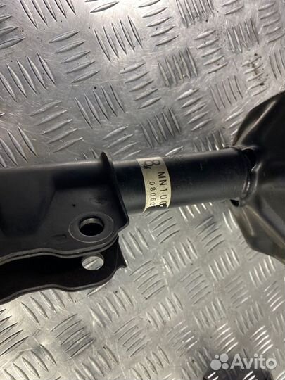 Стойка подвески передняя Mitsubishi Lancer IX