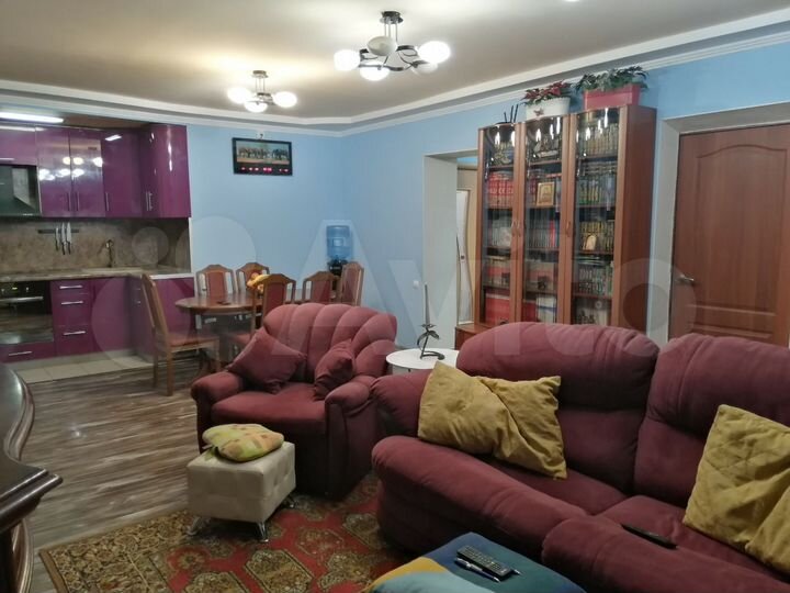 4-к. квартира, 94 м², 2/5 эт.