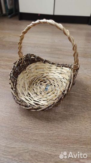 Корзина плетеная