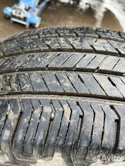 Hankook AH11 235/35 R19