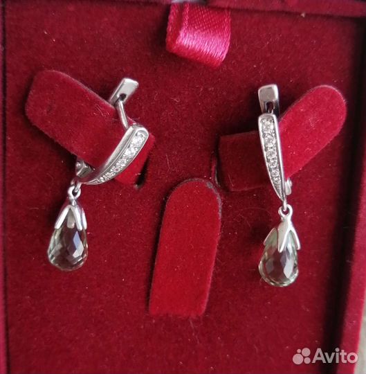 Серебряные серьги, бриолет