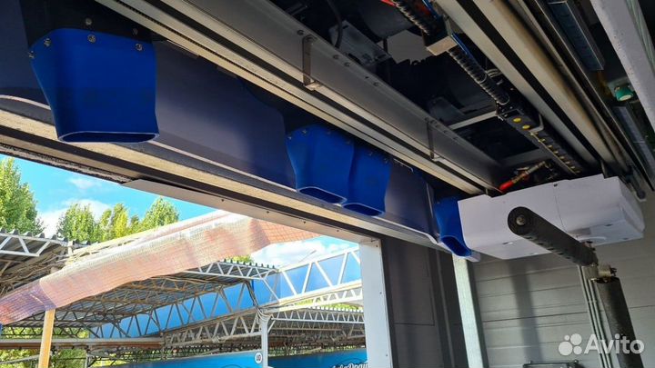 Робот автомойка