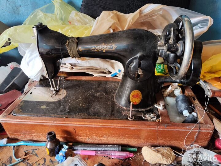 Швейная машина версаль