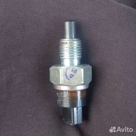 Датчик заднего хода (новый)