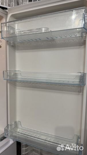 Холодильник daewoo RN-271NPW