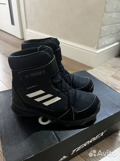 Сапоги зимние детские adidas р.32