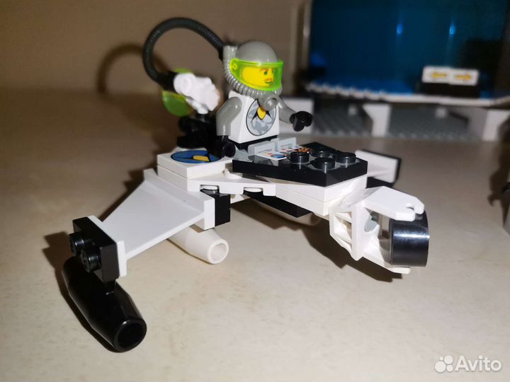 Lego system 6958 База Андройда (1996 г)