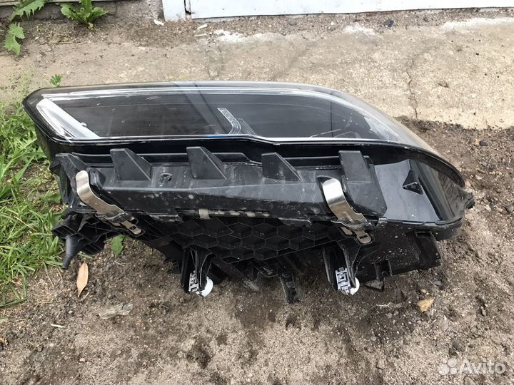BMW g05 X5 (c 18) фара левая