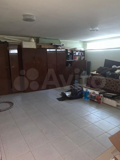 Дом 386 м² на участке 11 сот.