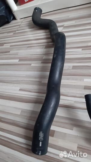 Шланг печки Патрубок охлаждения Volvo xc90 2010г