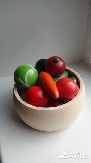 Деревянные овощи с мисочке