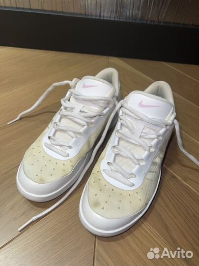 Кроссовки теннисные