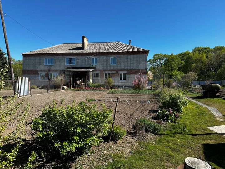 Коттедж 254,8 м² на участке 19 сот.