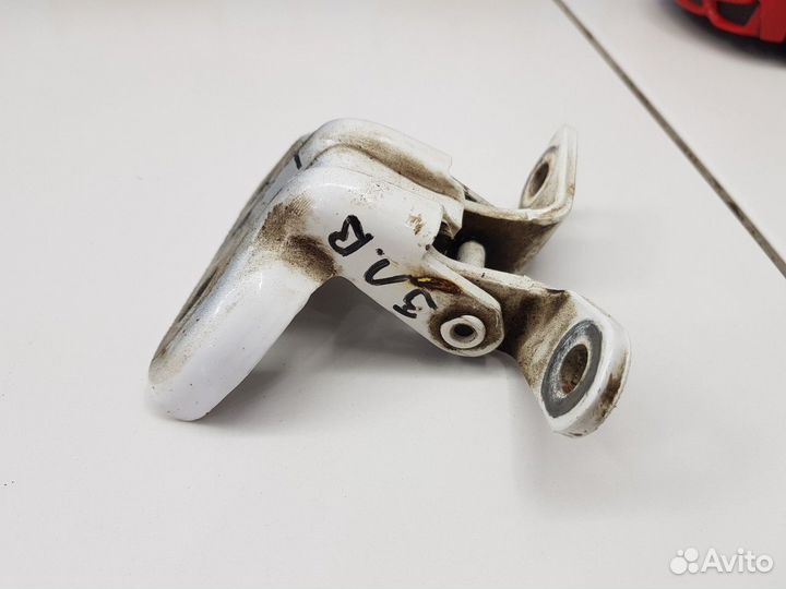 Петля двери задняя левая верхняя (Opel Astra)