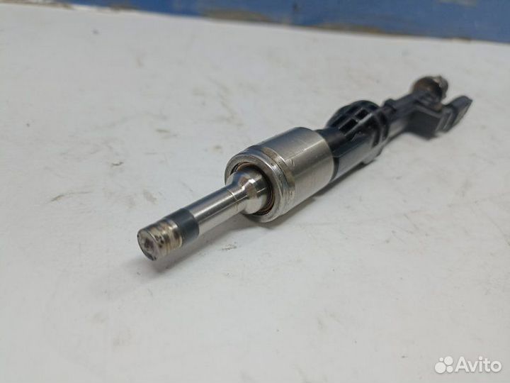 Форсунка топливная Bmw 5-Series F10 N20B20A 2011