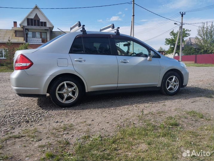 Nissan Tiida Latio 1.5 CVT, 2010, 3 400 км