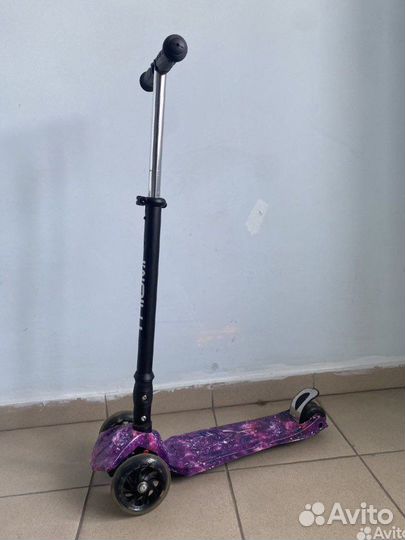 Самокат и скейт