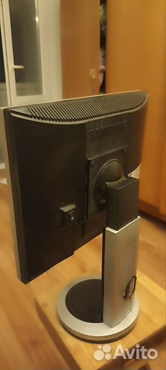 Монитор Samsung
